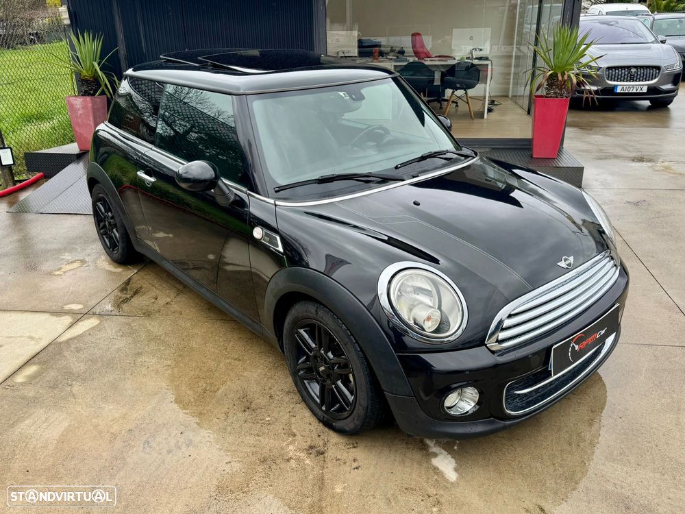 MINI 3 Portas Cooper D - 3