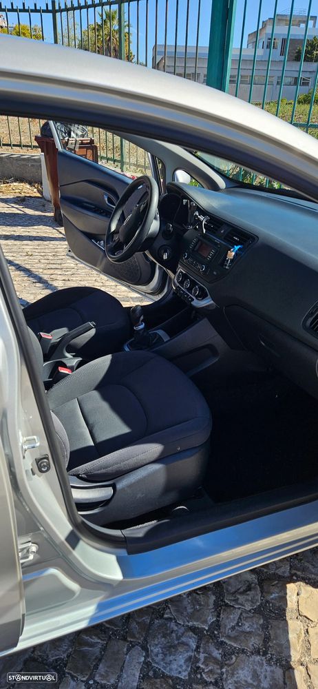 Kia Rio 1.1 CRDi More Edition - 10