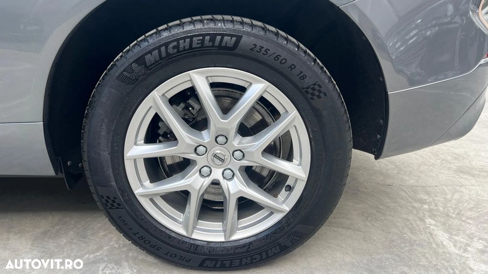 Volvo XC 60 D4 R-Design - 14