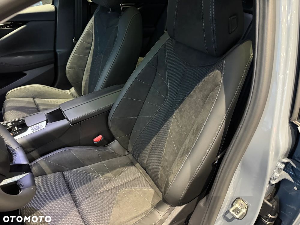 DS Automobiles N°4 E-Tense 58.3kWh Étoile Alcantara - 14