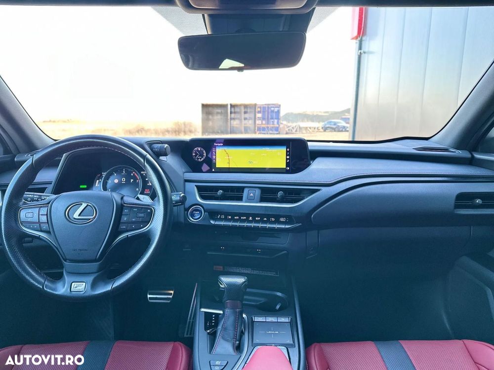 Lexus UX 250h F SPORT - 27