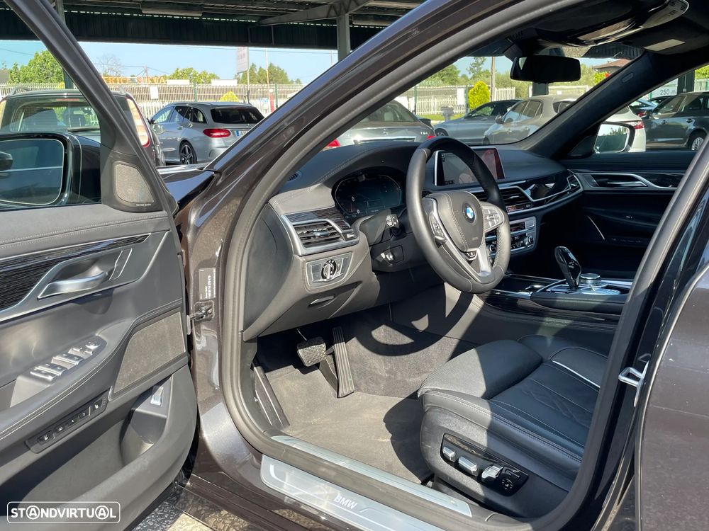 BMW 740 d xDrive - 8