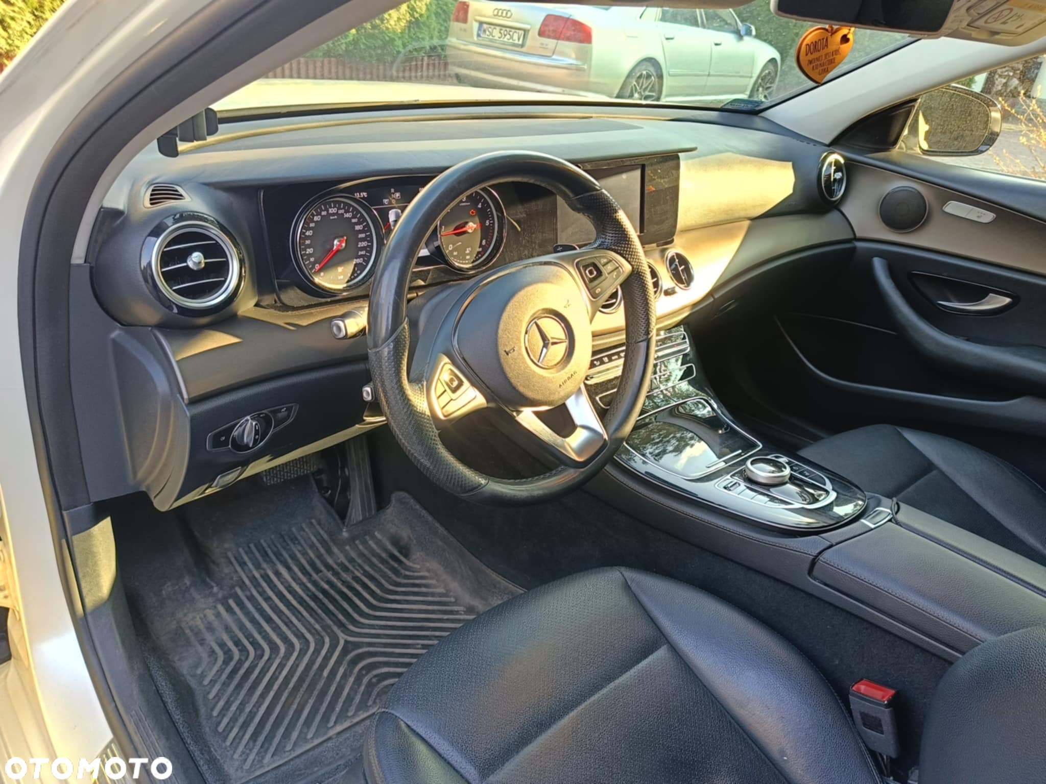 Mercedes-Benz Klasa E - 7