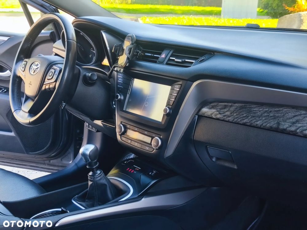 Toyota Avensis - 22