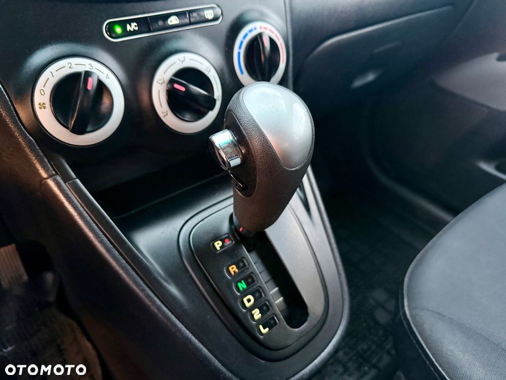 Hyundai i10 1.1 Comfort - 23