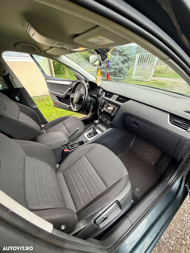 Skoda Octavia 2.0 TDI DSG 4X4 Style - 19
