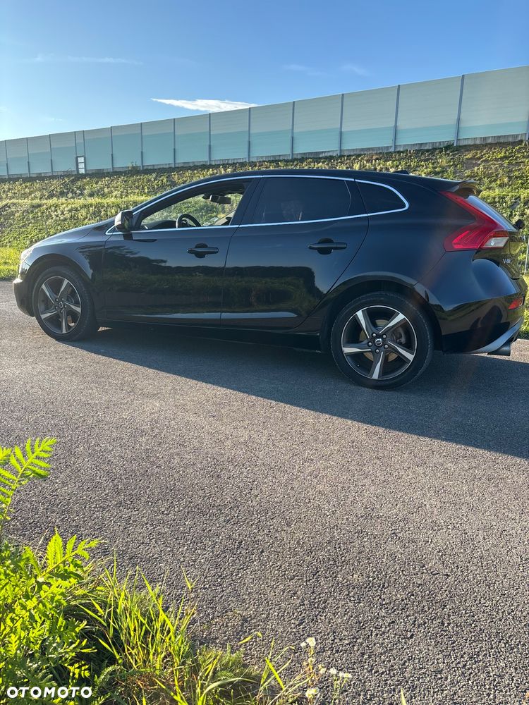 Volvo V40 D3 Geartronic R Design - 4