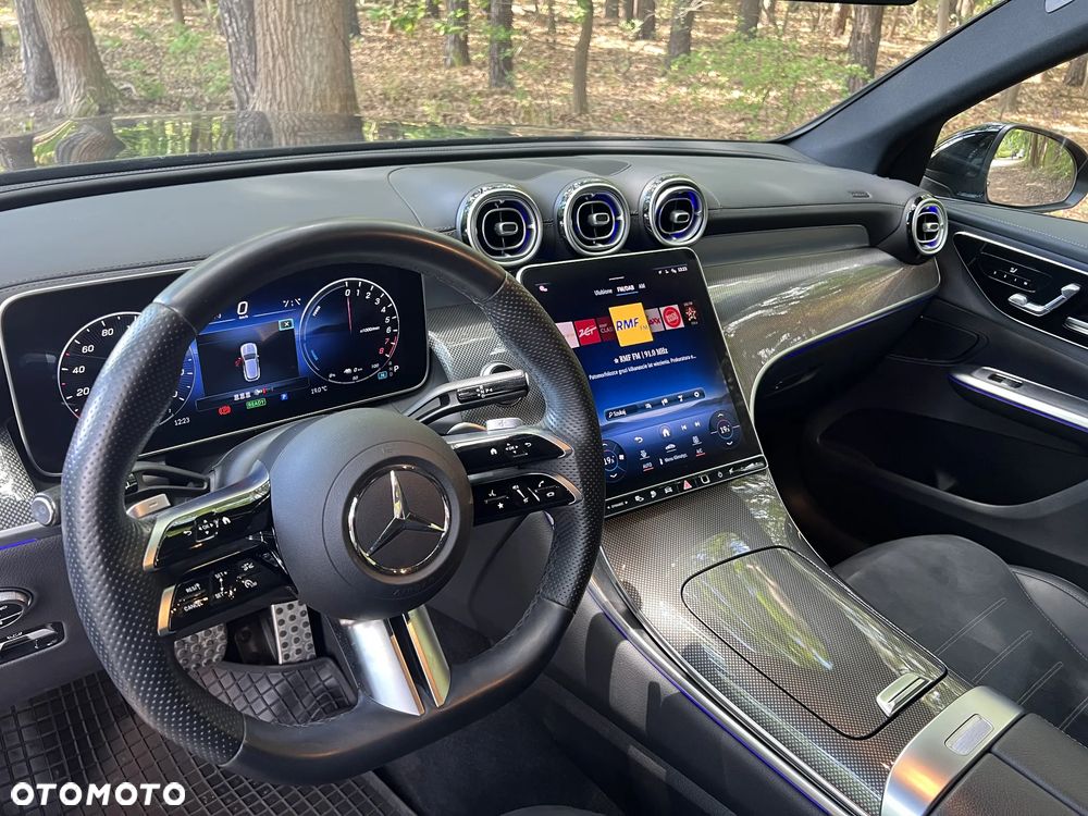 Mercedes-Benz GLC 300 e 4-Matic AMG Line - 9