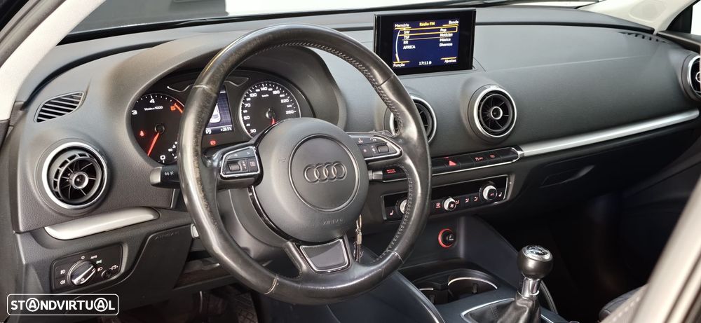 Audi A3 2.0 TDI S-line - 23
