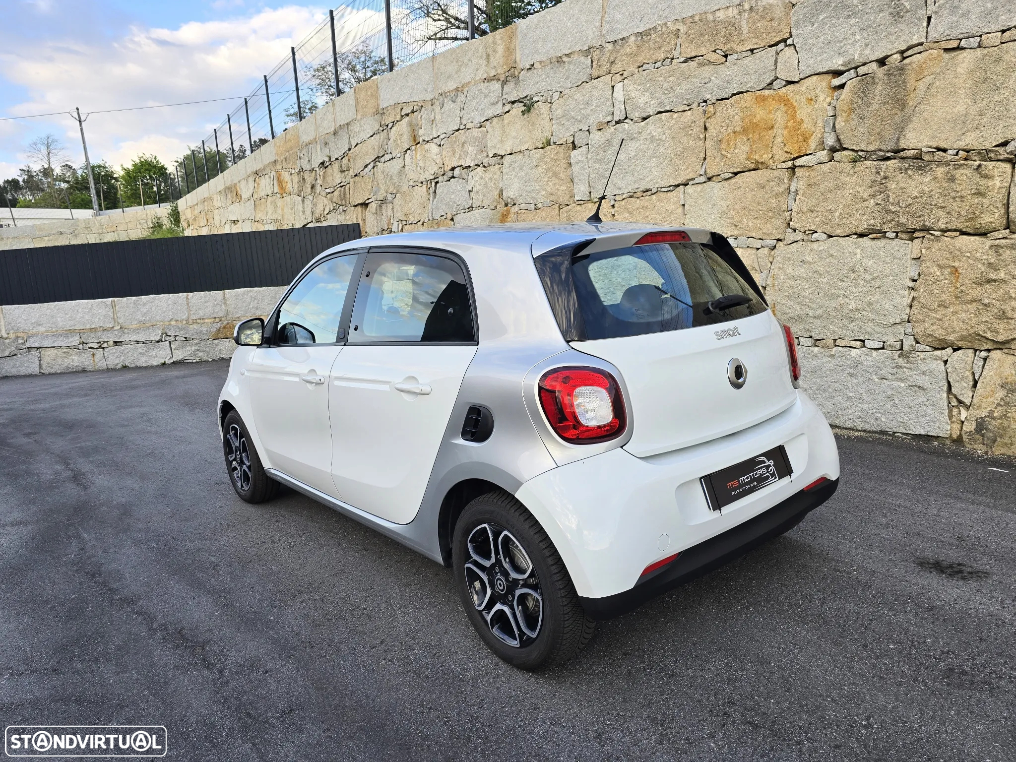 Smart ForFour Electric Drive Prime - 12