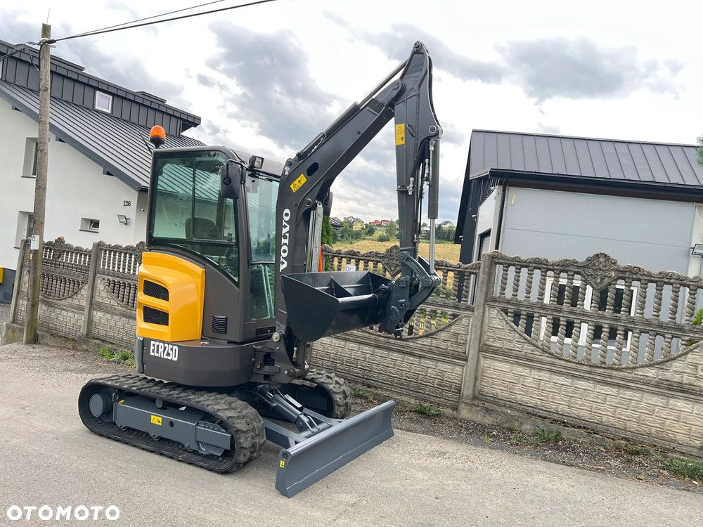 Volvo ECR25D | Minikoparka VOLVO ECR25 | Zerowy Obrys | Mini Koparka 3 Tony |Waga 2,5 Tony | Tylko 2700 MTG | Sprowadzona | Stan IDEALNY | - 9