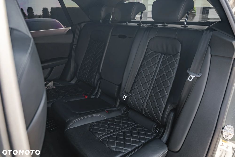 Audi Q8 - 23