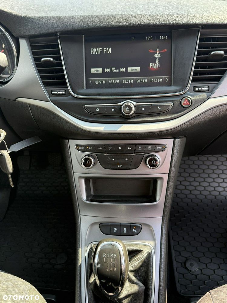Opel Astra - 8