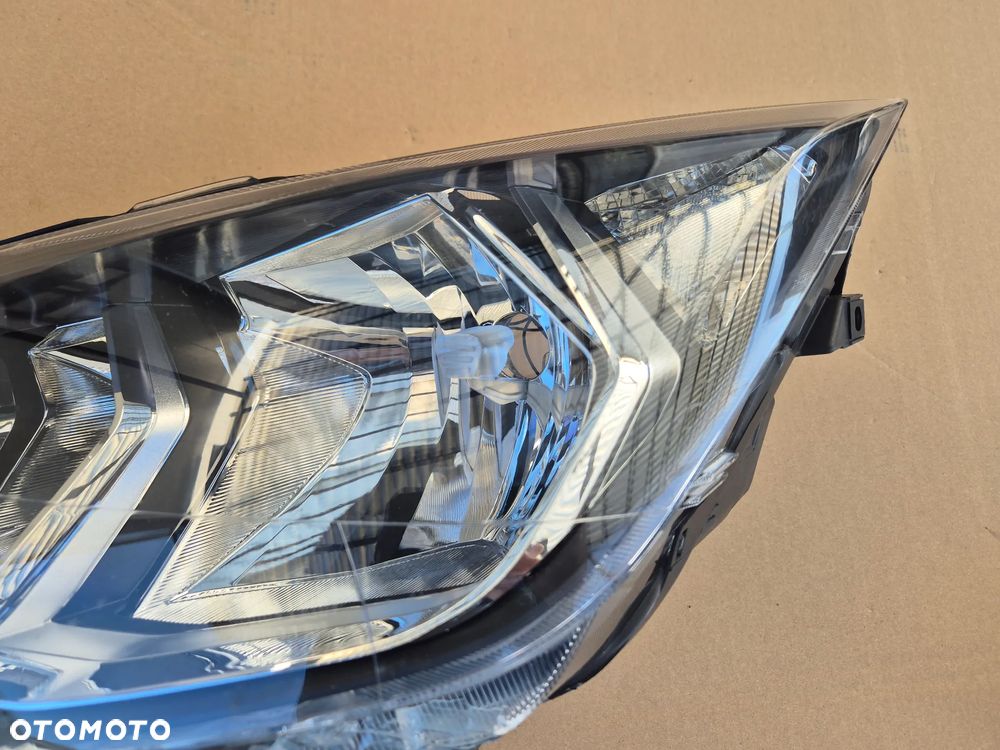 Seat Ibiza V 2017-2020 lampa lewa.Zwykła.Valeo - 6