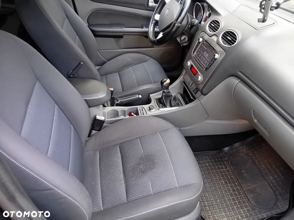 Ford Focus 2.0 Titanium - 14