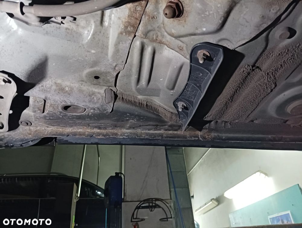 Toyota Yaris 1.33 VVT-i Cool - 24