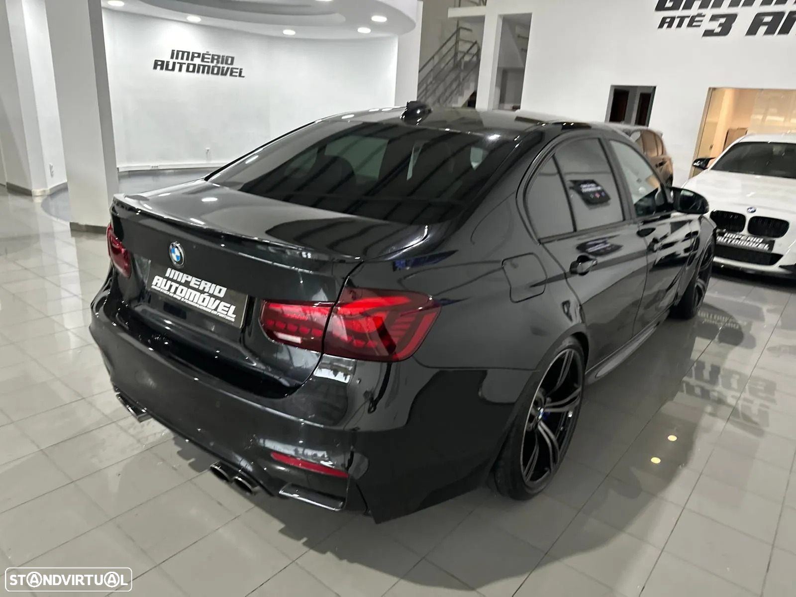 BMW M3 Auto - 14