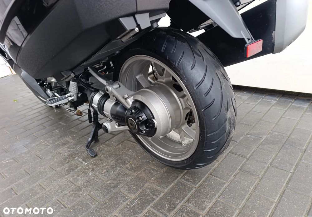 Kawasaki GTR - 25
