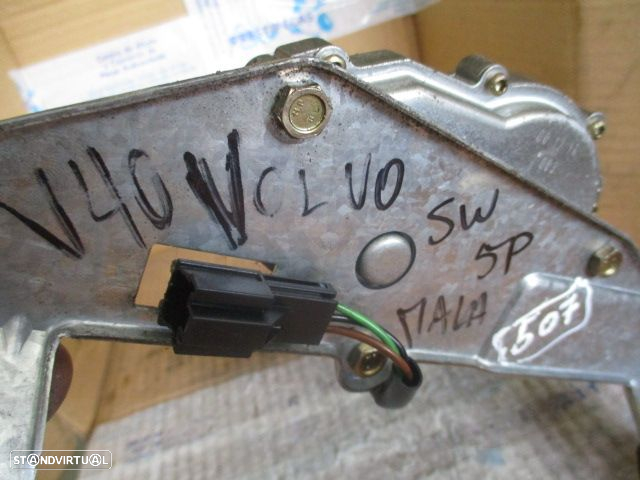 Motor Limpa Vidros Tras 0390201529 VOLVO V40 SW 2001 VOLVO V40 2002 1.9D 115CV 5P CINZA TRAS  Bosch VOLVO V40 1 FASE 1 1998 1.9DI 95CV 5P VERMELHO TRAS BOSCH - 3