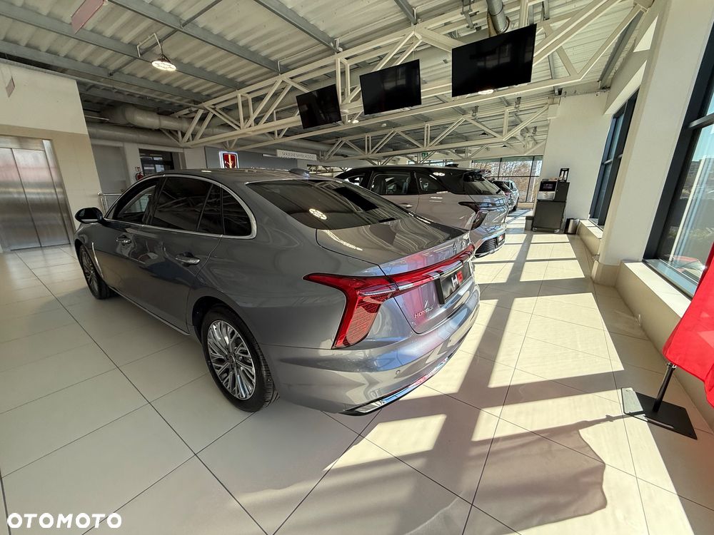 Hongqi H5 2.0T Deluxe - 5