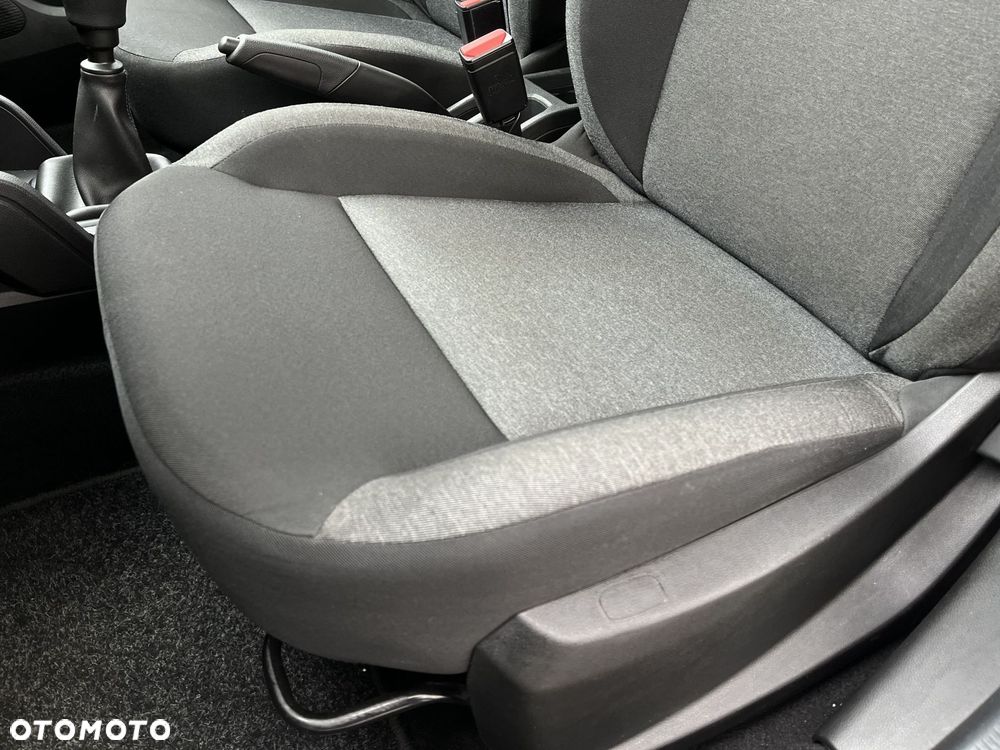 Dacia Duster 1.0 TCe Essential - 12