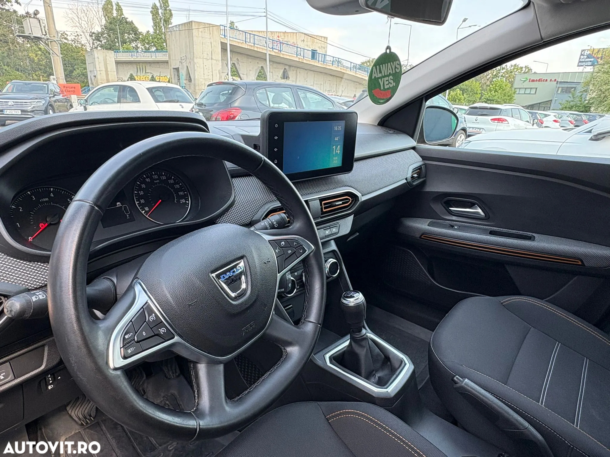 Dacia Sandero Stepway TCe 90 MT6 Essential - 8