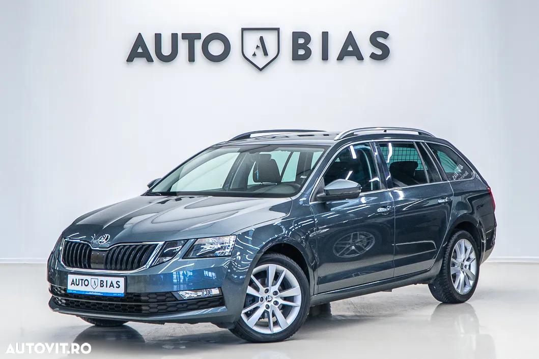Skoda Octavia Combi Diesel 1.6 TDI DSG Style - 2