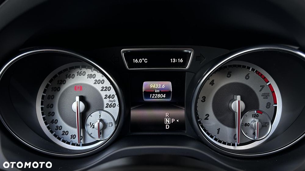 Mercedes-Benz GLA - 17