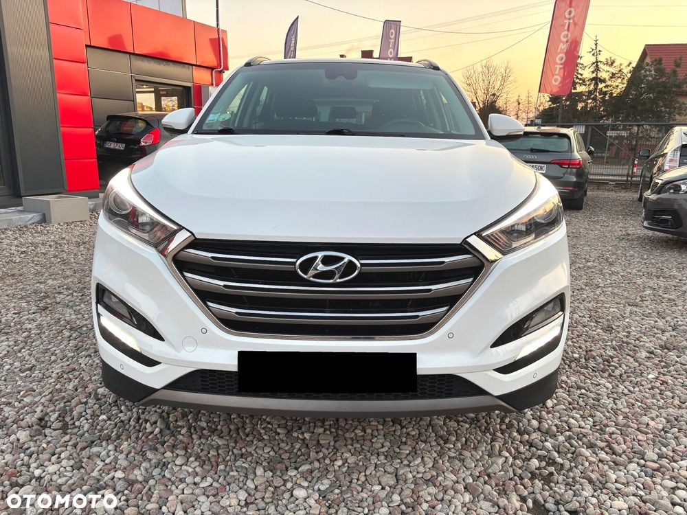 Hyundai Tucson 2.0 CRDI BlueDrive Comfort 2WD - 23
