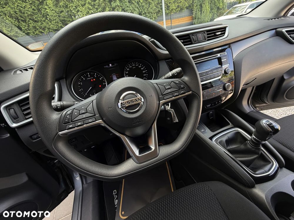 Nissan Qashqai 1.3 DIG-T N-Connecta - 28