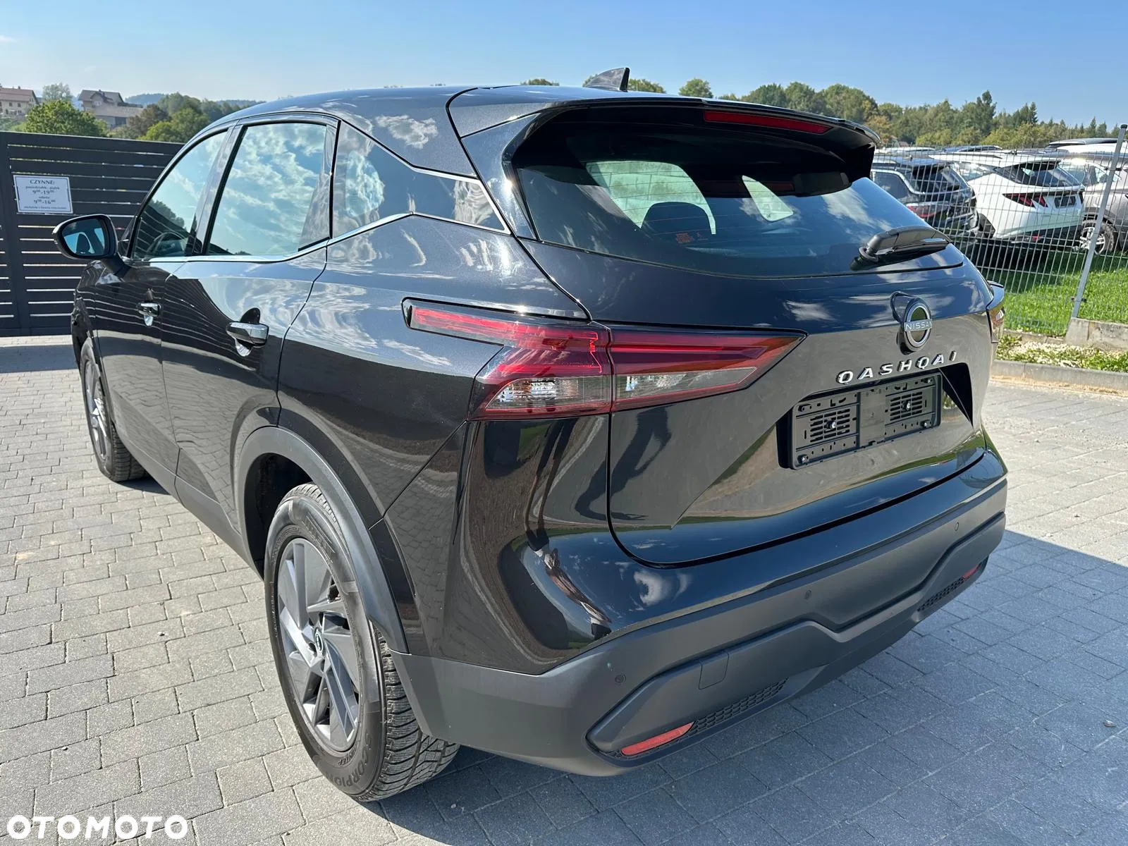 Nissan Qashqai 1.3 DIG-T ACENTA - 4