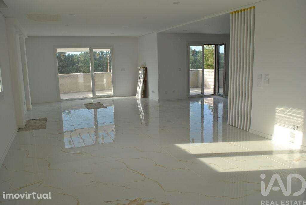 Casa T4 em Fernão Ferro de 294,00 m2 - Grande imagem: 3/20