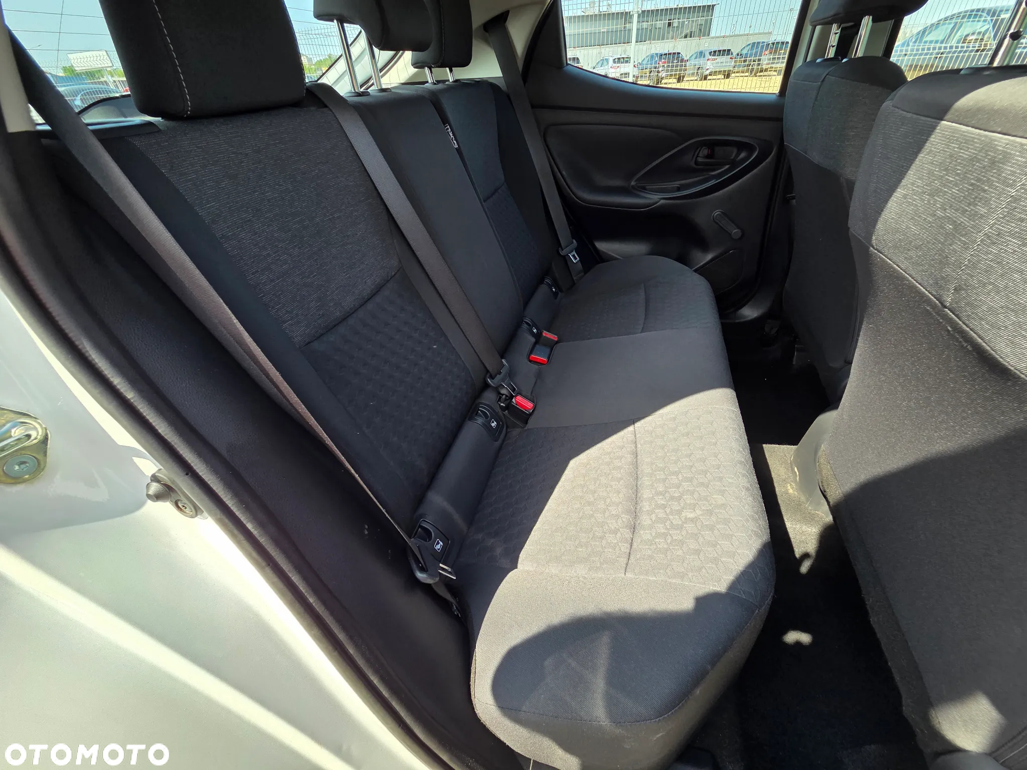 Toyota Yaris 1.0 Comfort - 26