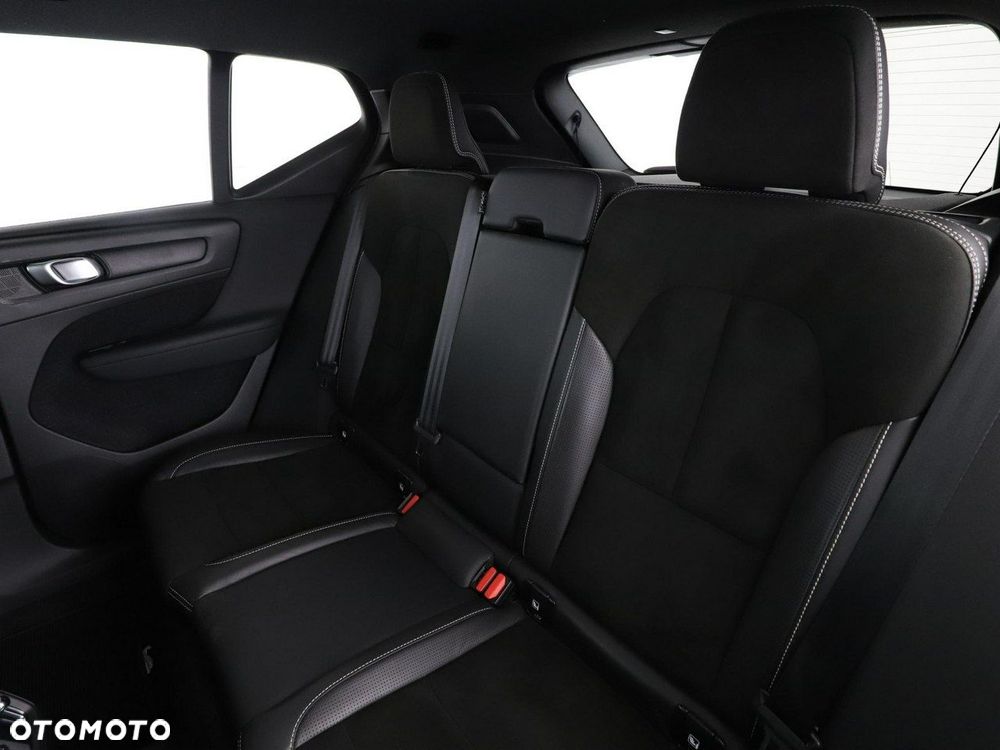 Volvo XC 40 T3 Geartronic RDesign - 18