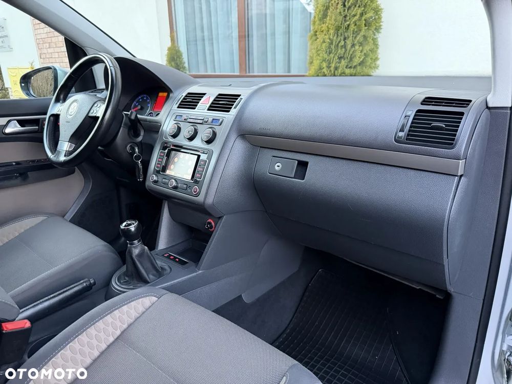 Volkswagen Touran 1.4 TSI Cup - 27