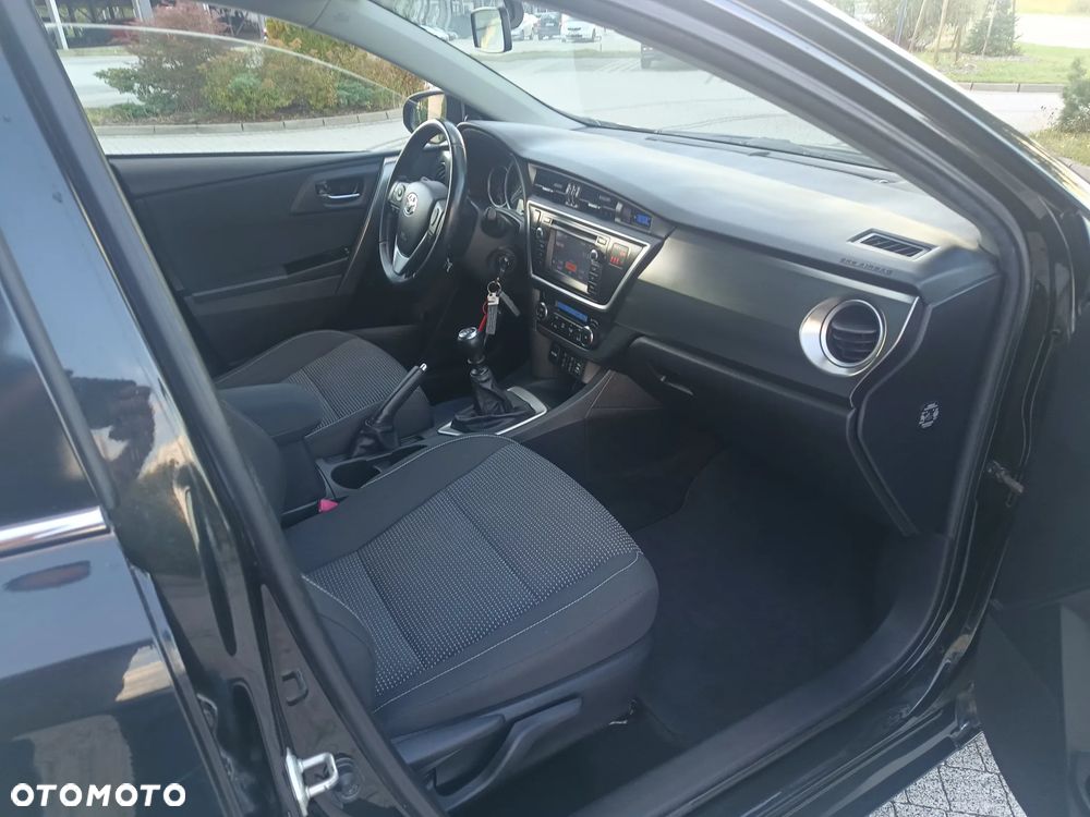 Toyota Auris 1.4 D-4D Life Plus - 9