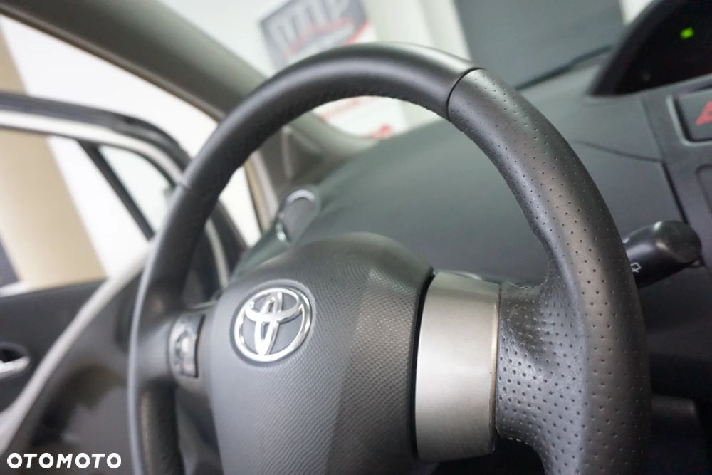 Toyota Yaris 1.33 VVT-i Comfort - 34