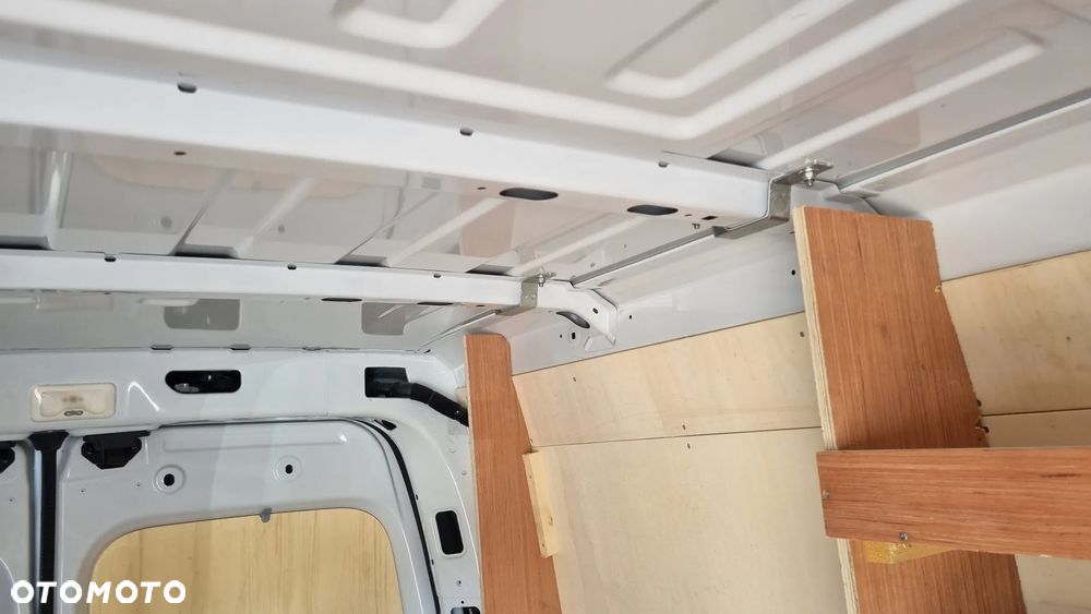 Nissan INTERSTAR - 27