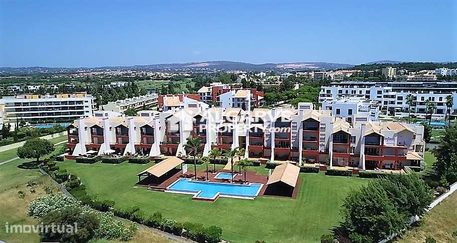 Espaçoso apartamento T2 frente ao golfe e perto da praia e Marina de V - Grande imagem: 5/43