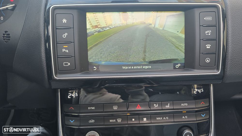 Jaguar XE 20d Aut. Prestige - 29