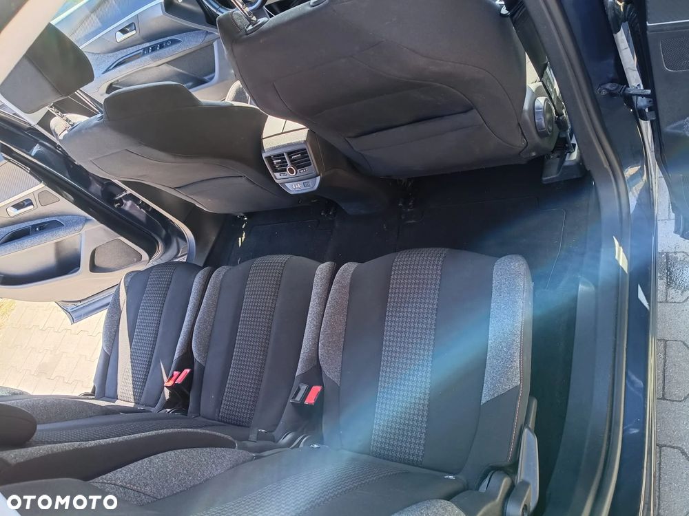 Peugeot 5008 1.5 BlueHDI Crossway S&S - 19