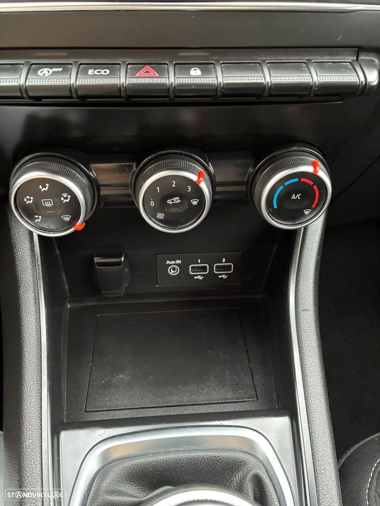 Renault Captur 1.0 TCe Exclusive Bi-Fuel - 18