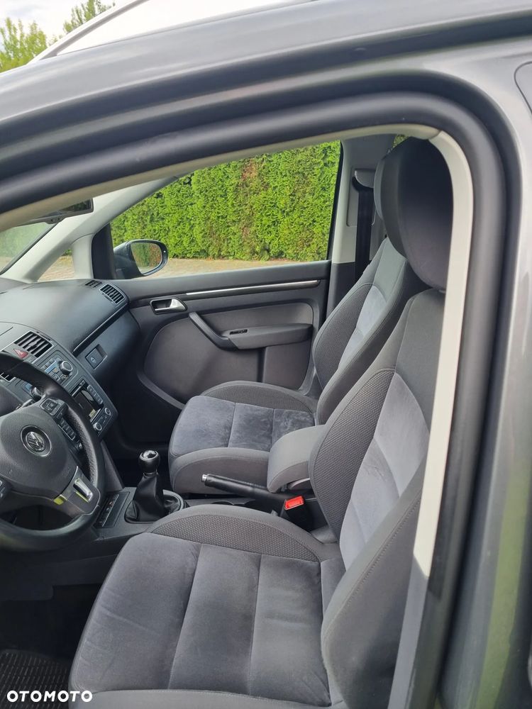 Volkswagen Touran 1.4 TSI Highline - 15