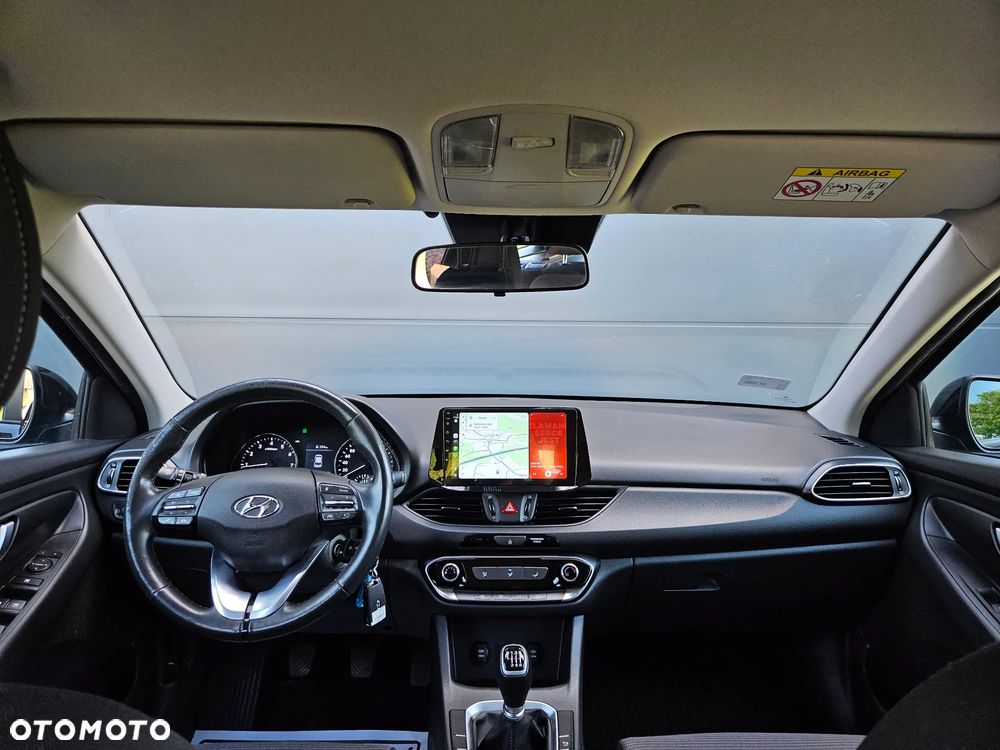 Hyundai i30 1.5 DPI Classic + - 32