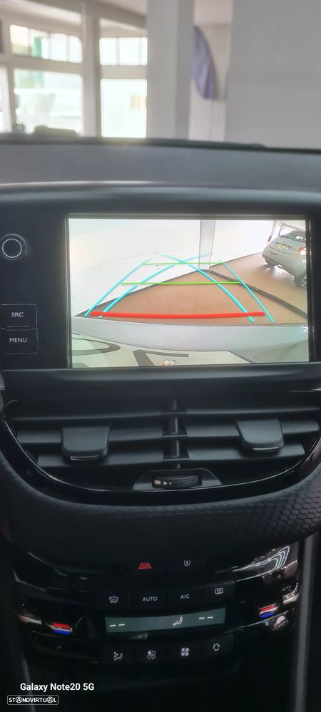 Peugeot 208 1.2 PureTech GT Line - 25