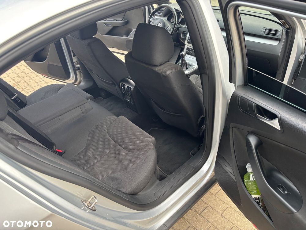 Volkswagen Passat 2.0 TDI DPF Comfortline - 7