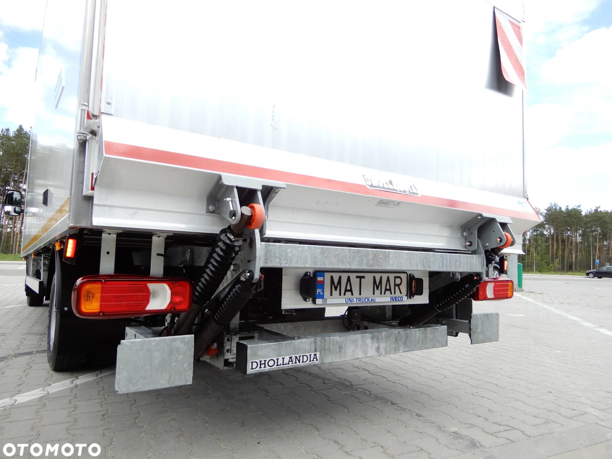 Iveco DAILY 50C18 Hi-Matic Kontener 10 E.Palet 4.91 Cm Boczne Drzwi + Winda Załadowcza DHOLLANDIA 1000 Kg Rozstaw Osi 4350 mm WZMACNIANY Tempomat Aktywny Full LED 16 Tys Km GWARANCJA FABRYCZNA Stan FABRYCZNIE NOWY DOSTĘPNY OKAZJA - 13