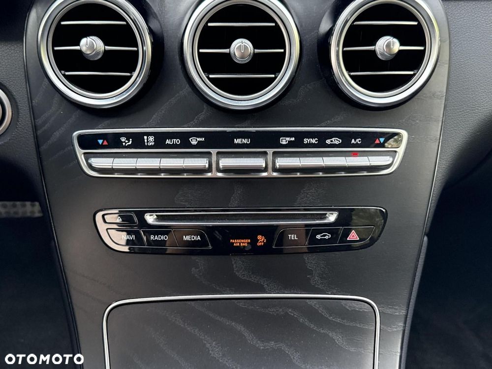 Mercedes-Benz GLC - 16