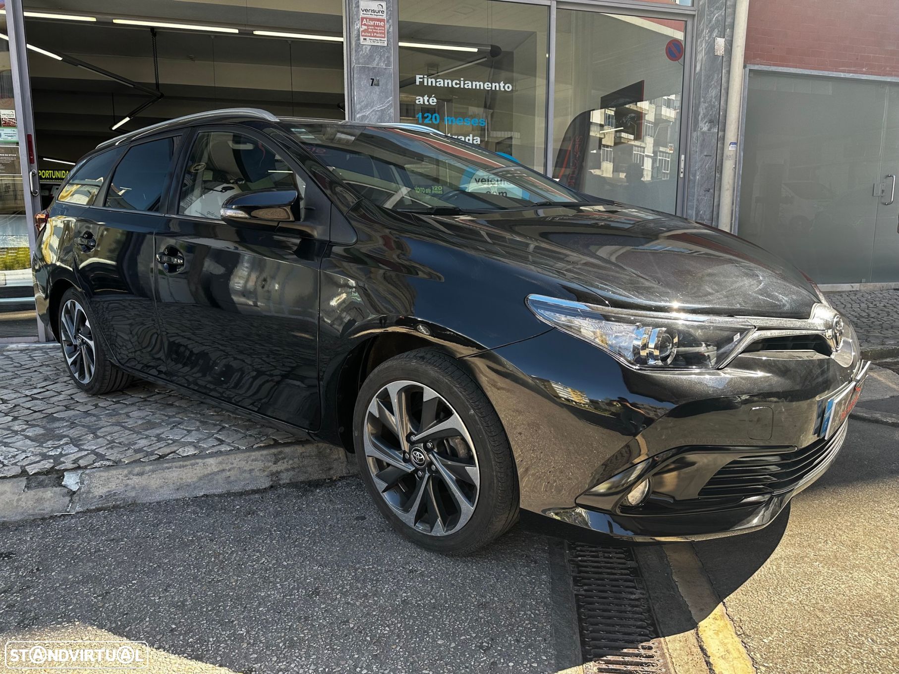 Toyota Auris Touring Sports 1.6 D-4D Exclusive+Navi - 1
