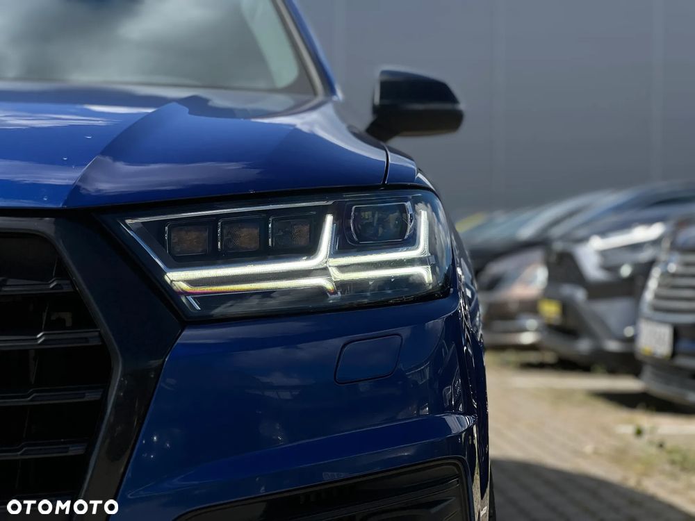 Audi SQ7 - 12